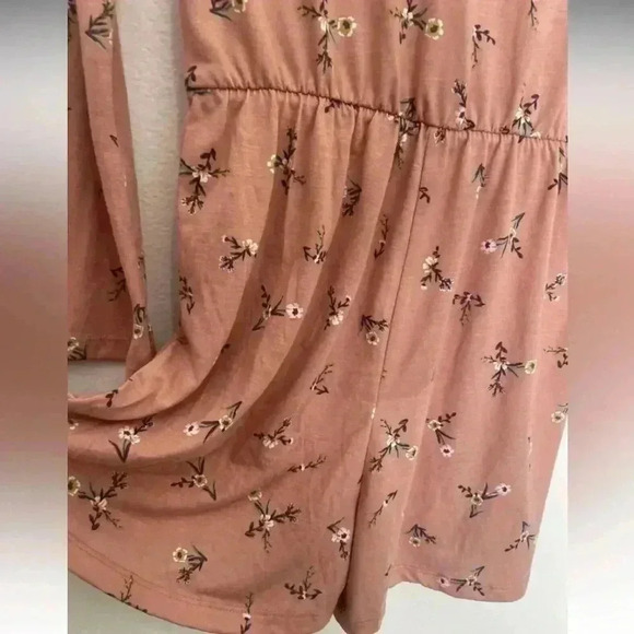 🆕ROXY Moon And Sky Floral
Romper [FLAW] - Picture 4 of 8